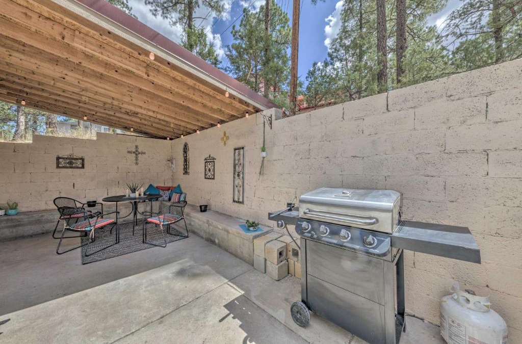Ruidoso House | Raven Hill Retreat about Close to Midtown!
