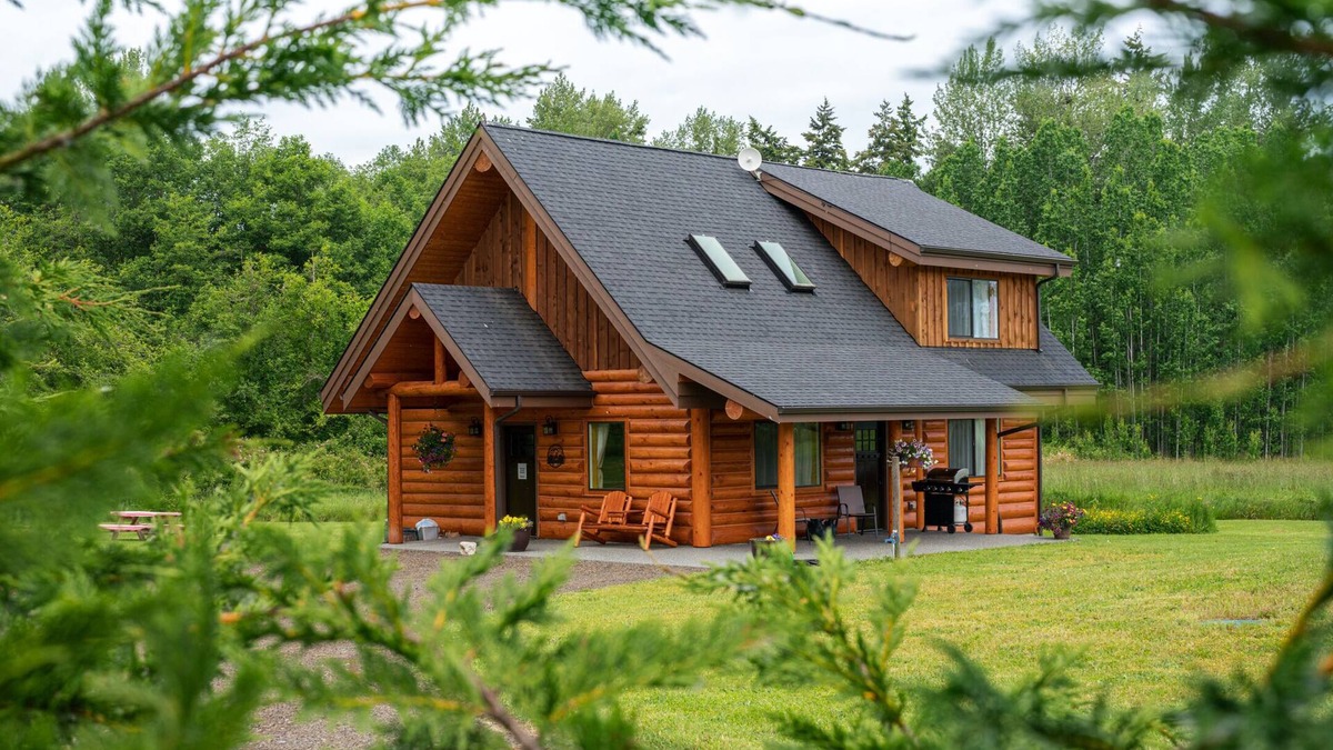 Sequim Cabin | Raven Meadows Cabin