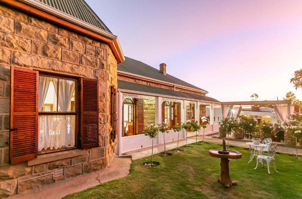 Oudtshoorn House | Ravenscliff Manor