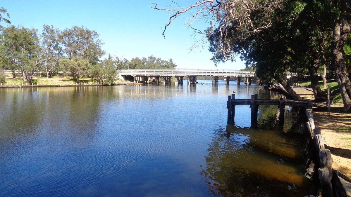 Ravenswood House | Ravo Riverretreat - for the whole family