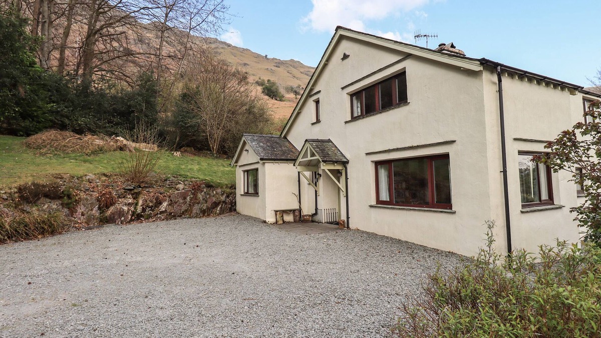 Langdale Cottage | RAWFELL, pet friendly, with open fire in Ambleside