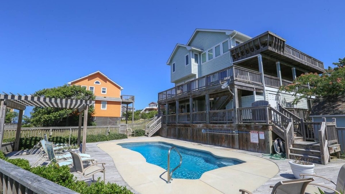 Carolina Dunes House | 🐾 RAYS HIGH - 5 BR Oceanside home w/Private Pool & Dog Friendly