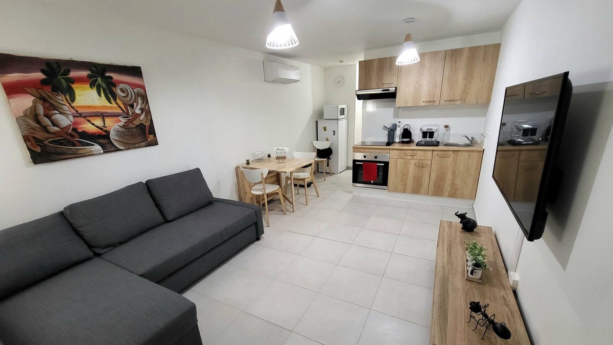 Loupian Apartment | Rdc Appartement au coeur du village médiéval