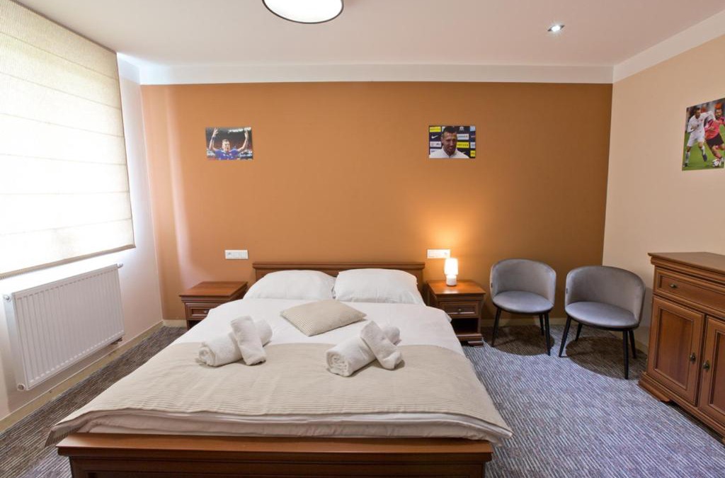 Oravske Vesele House | Reštaurácia GÓL