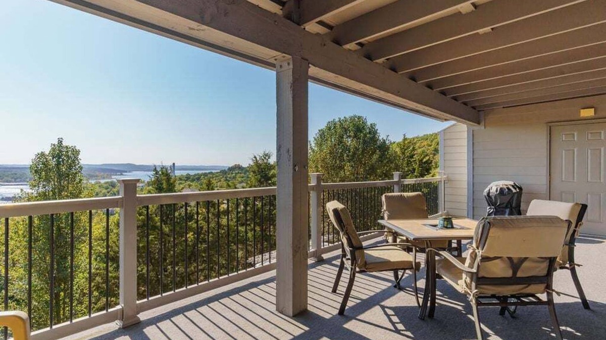 Indian Point Condo | Ready for You! Newly Updated Condo! Lake View! Spacious!