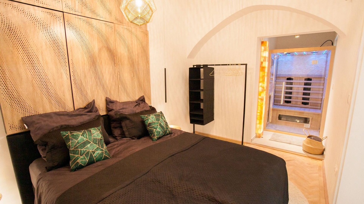 Inner City Budapest Apartment | Real Delux Apartment next to Gozsdu & Synagogue