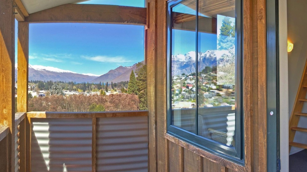 Queenstown Cabin | Reavers Lodge