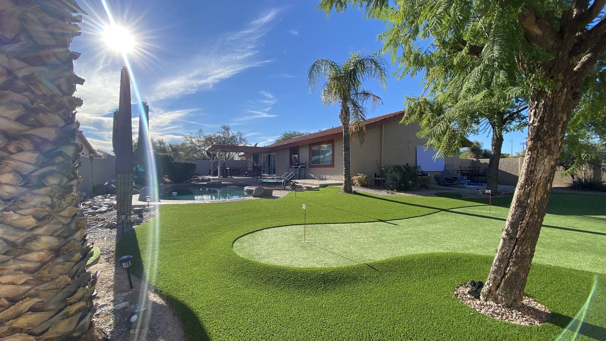 Fountain Hills House | * Recently Renovated * | *Heated Pool * | *6 Hole-Putting Green