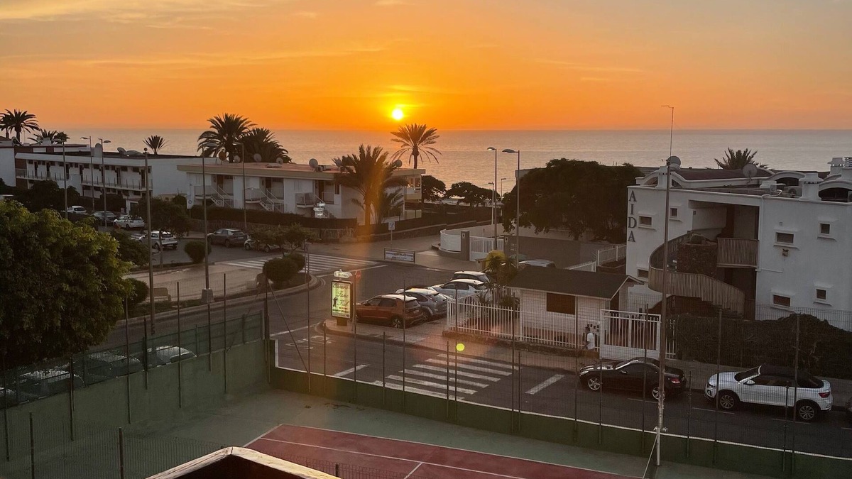 Playa del Ingles Resort | Recently renovated apartment with great lake view