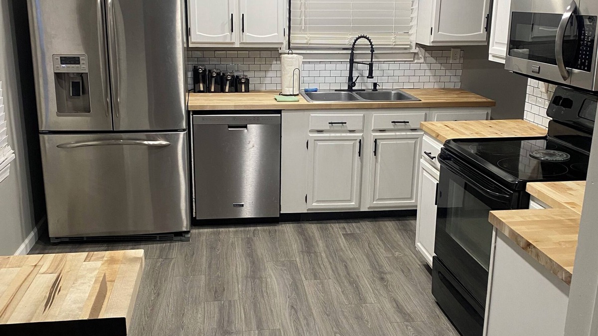 Geneva Apartment | Recently updated apartment in a Triplex unit #1 close to wineries and the lake.