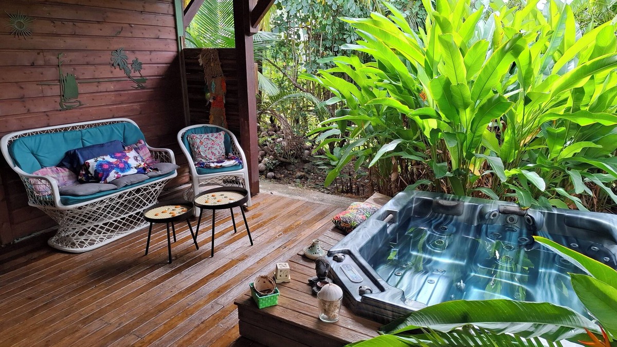 Bas Vent House | Reconnect & relax mini-break - Gite with private spa for 2