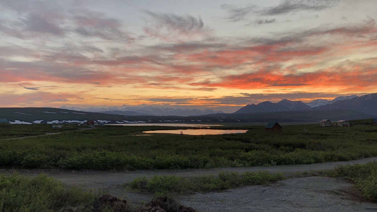 Gakona Cabin | Recreational 2-Story Cabin at Summit Lake - Near Paxson, AK