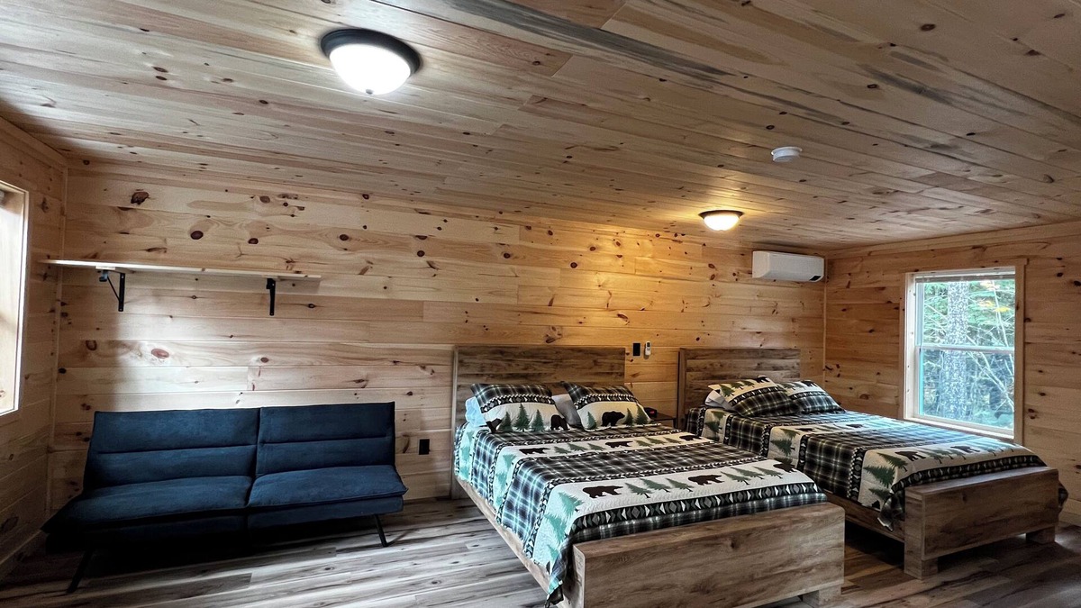 Sangerville Cabin | Recreational Cabin Rentals