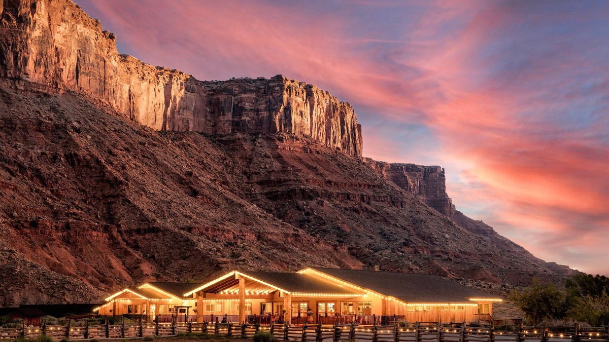 Moab Hotel | Red Cliffs Lodge Moab