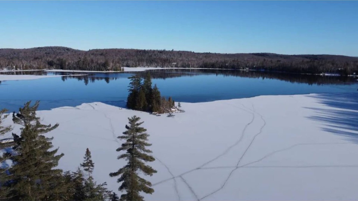 Kearney Cottage | Red Devil Six Bedroom Cottage Private Beach