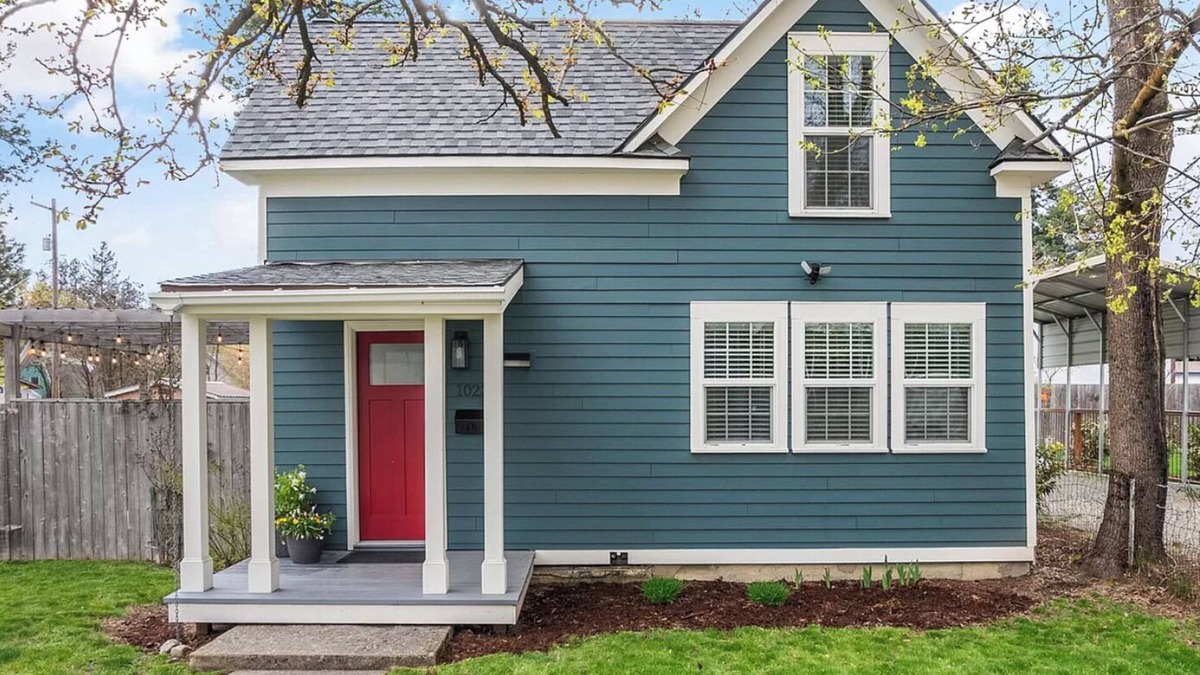 Coeur d'Alene House | RED DOOR RETREATnCoeur d'Alene