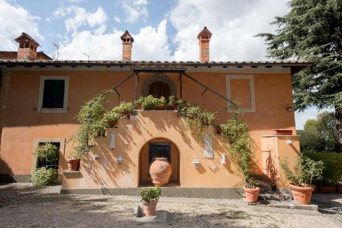 Rocca di Papa Villa | Red Elegant and Charming Country House near Rome
