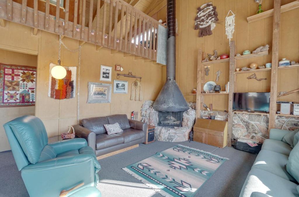 Red Feather Lakes House | Red Feather Lakes Cabin with Deck and Views!