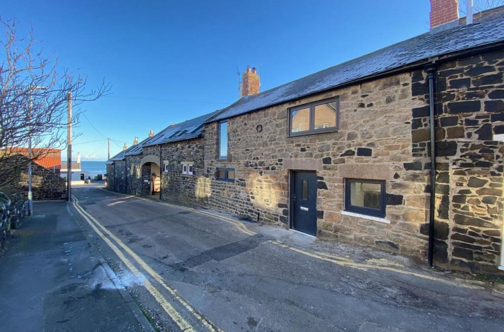 Craster House | Red Herring