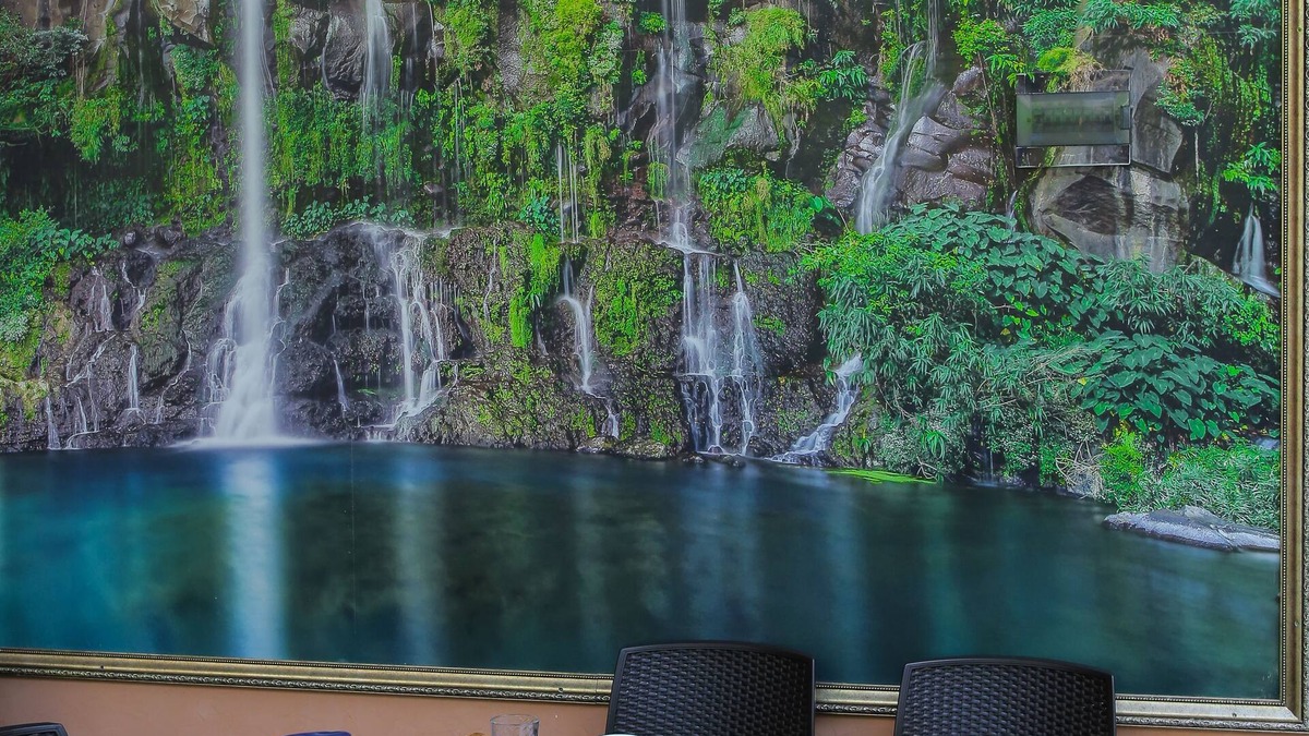Kentron Hotel | Red Hotel Yerevan