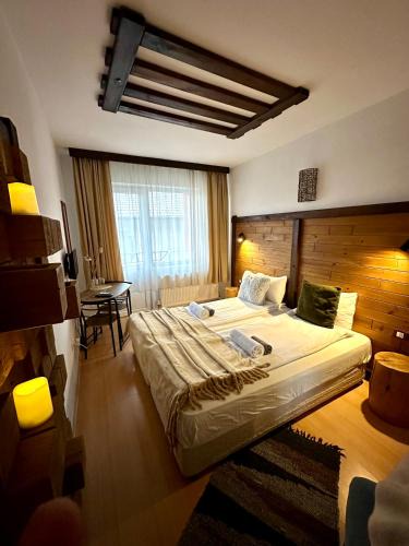 Old Town Hotel | Red House Family house