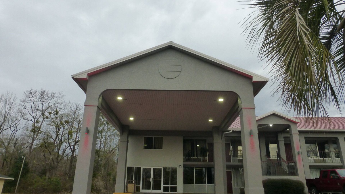 Evergreen Hotel | Red Roof Inn Evergreen