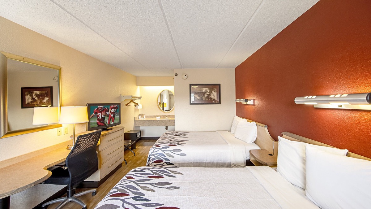 Greensboro Hotel | Red Roof Inn Greensboro Coliseum