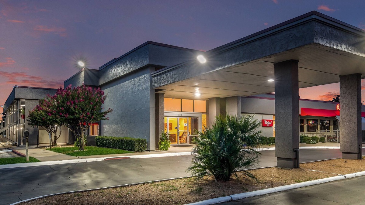 Lewisville Hotel | Red Roof Inn Lewisville