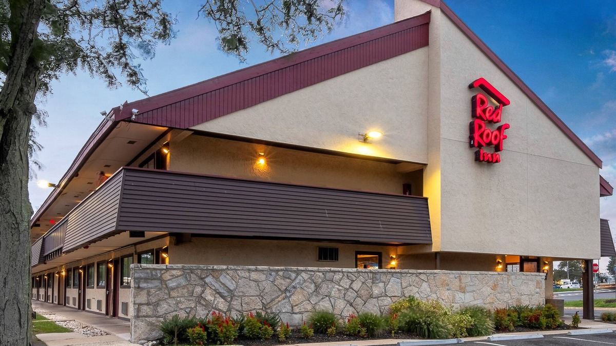Mount Laurel Hotel | Red Roof Inn Mt Laurel