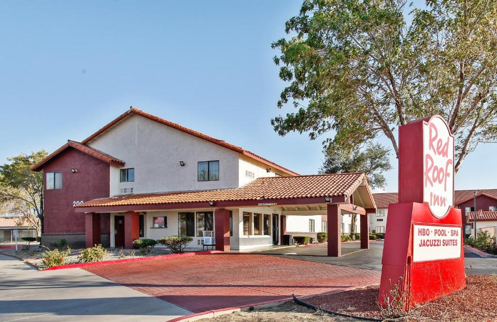 Palmdale Hotel | Red Roof Inn Palmdale - Lancaster