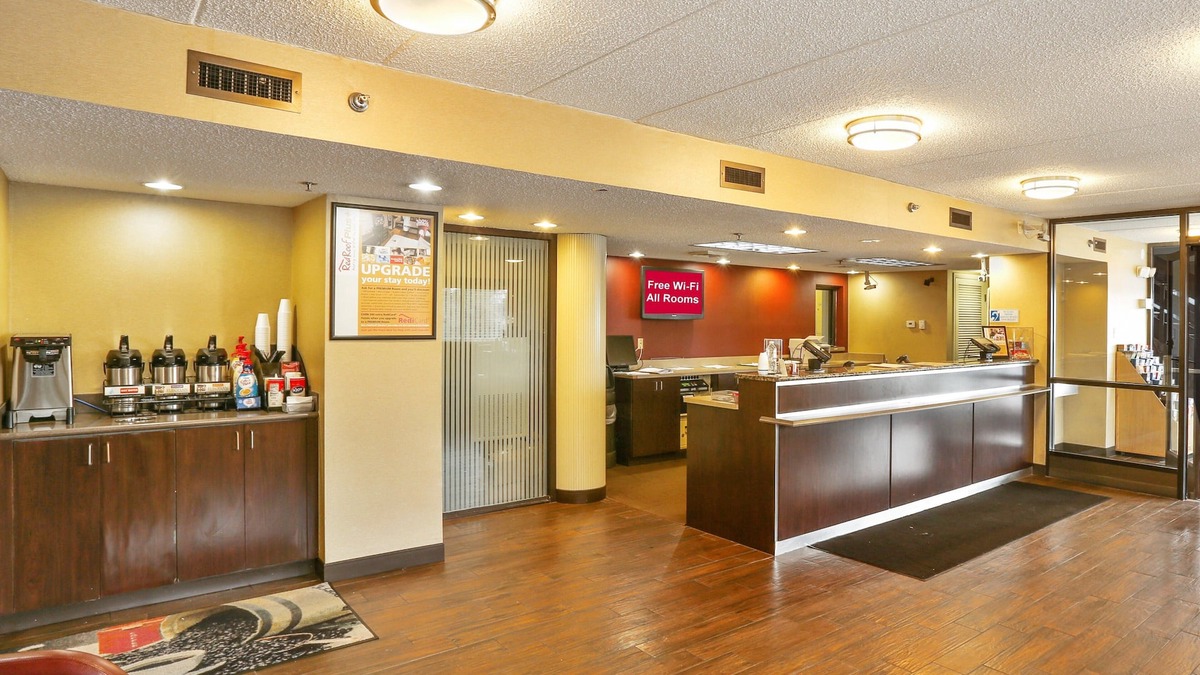 Lutherville Timonium Hotel | Red Roof Inn PLUS+ Baltimore North - Timonium