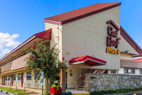 Goodlettsville Hotel | Red Roof Inn PLUS+ Nashville North Goodlettsville