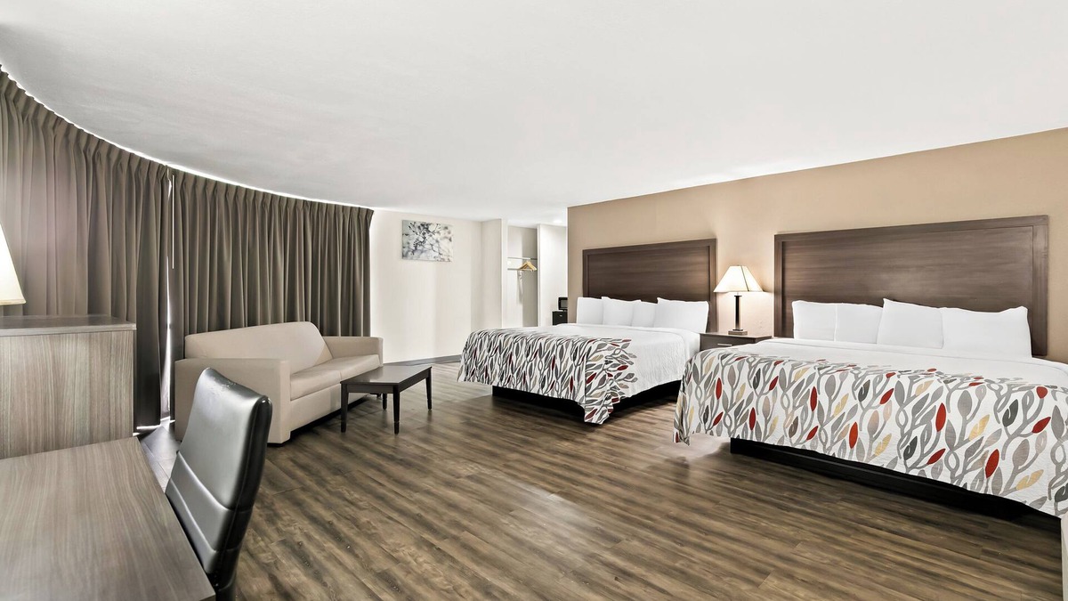 Duncan Hotel | Red Roof Inn & Suites Duncan