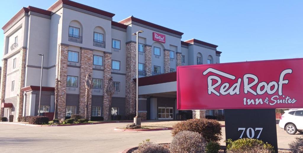 Longview Hotel | Red Roof Inn & Suites Longview