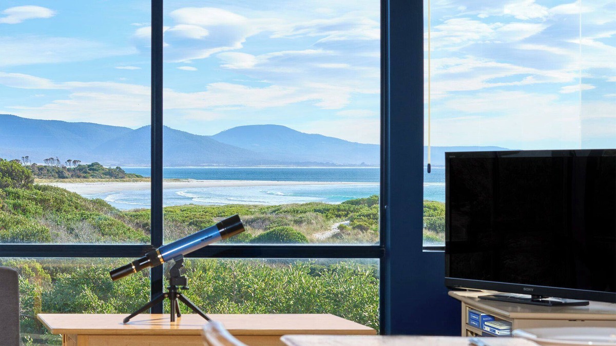 Bicheno House | Redbill Beach House - Freycinet Holiday Houses