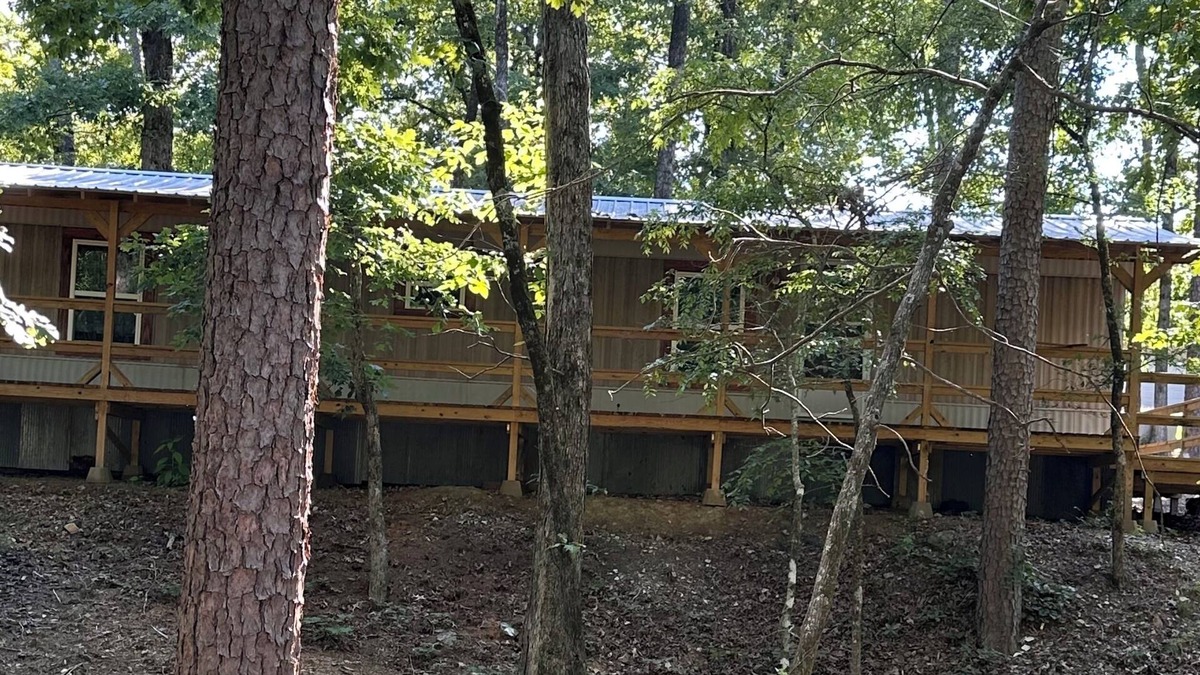 Mount Ida House | Redbud Roost-2 Bedroom Getaway