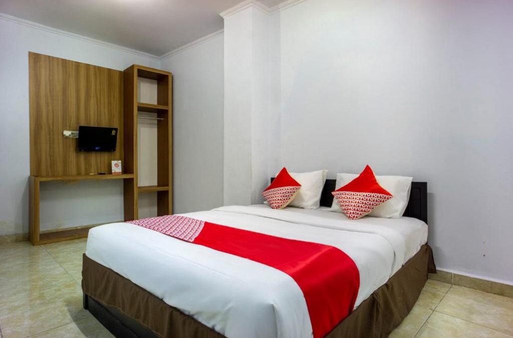 Makassar Hotel | RedDoorz near Balai Kota Makassar
