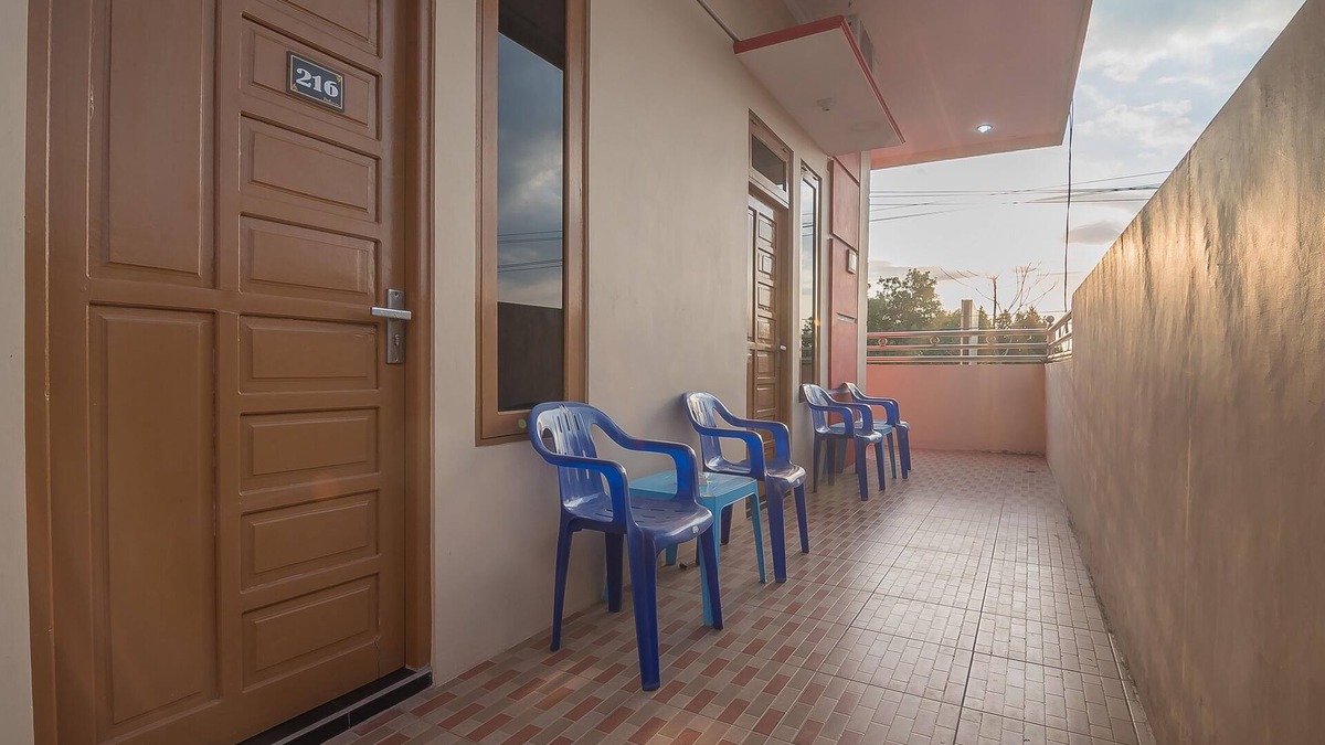 Banjarbaru House | RedDoorz Plus near Syamsudin Noor Airport 3