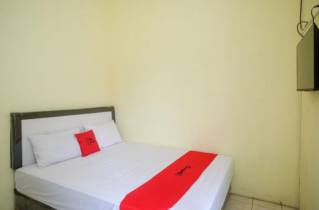 Semarang Hotel | RedDoorz Syariah near RS Permata Medika Ngaliyan Semarang