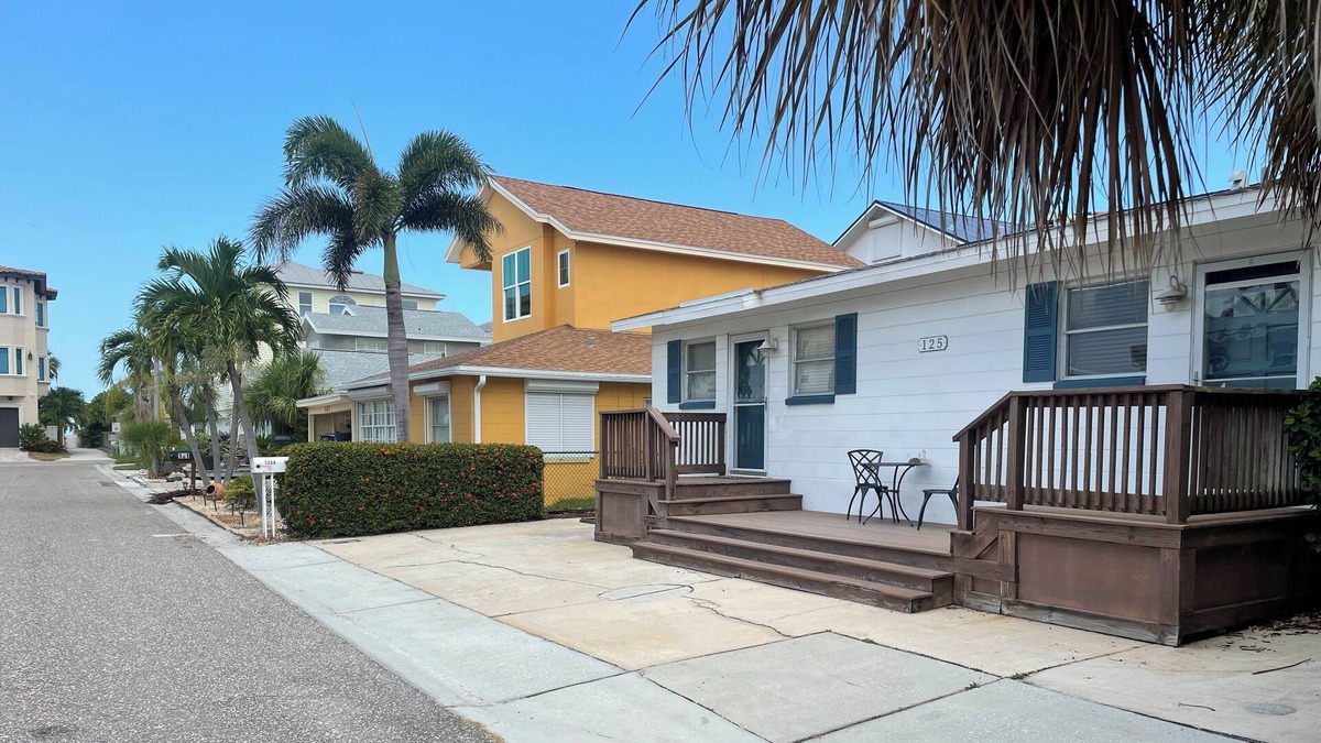 Redington Shores Cottage | Redington Escape Unit B - Just Steps from the Beach!