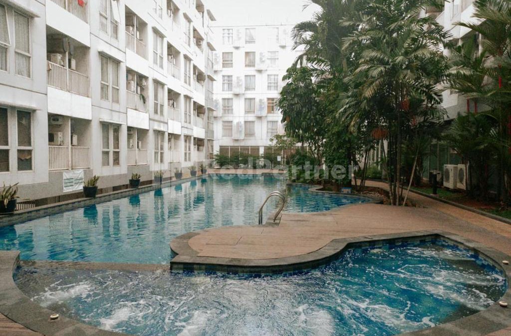 Tangerang Hotel | RedLiving Apartemen Skylounge Tamansari - Vanez Room