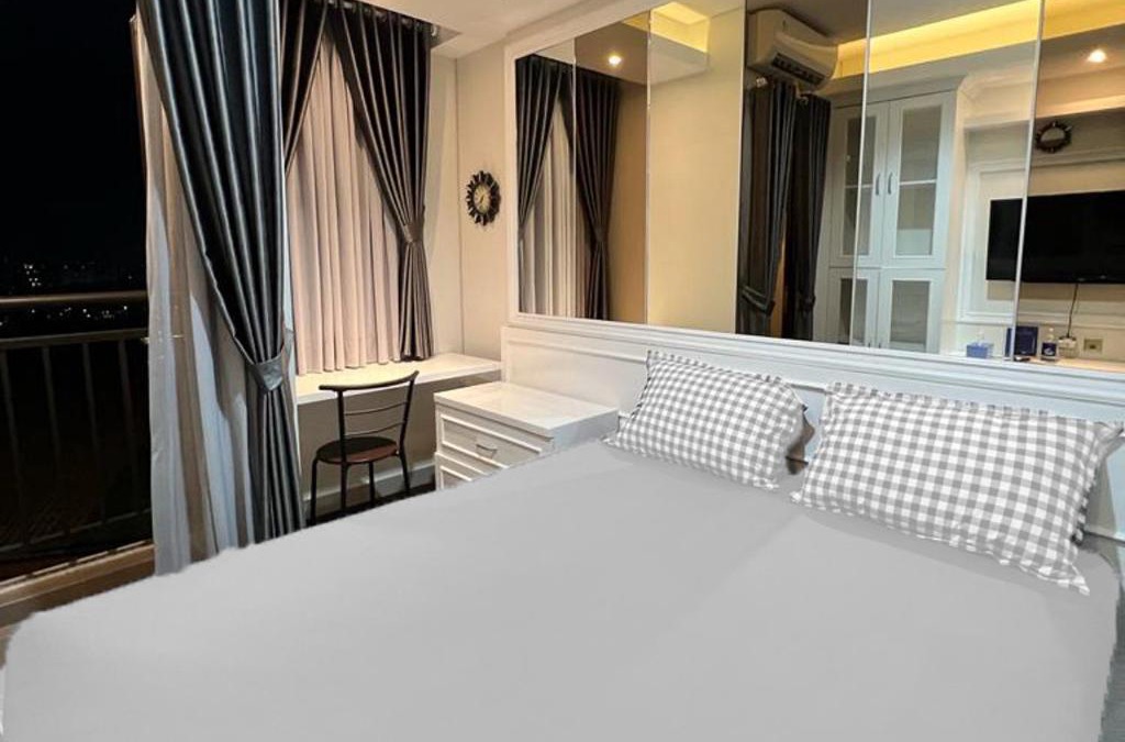Bekasi Hotel | RedLiving Apartemen Transpark Cibubur - Ens Room