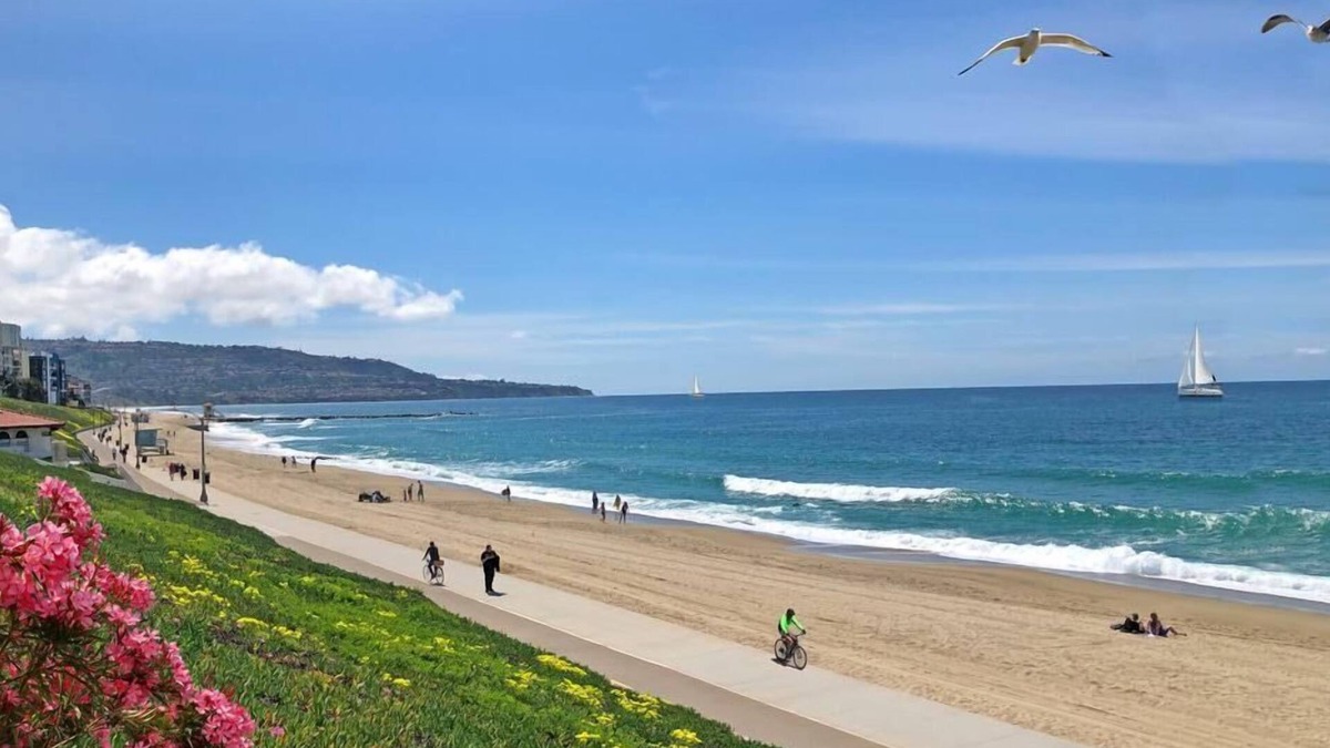 South Redondo Hotel | Redondo Inn and Suites