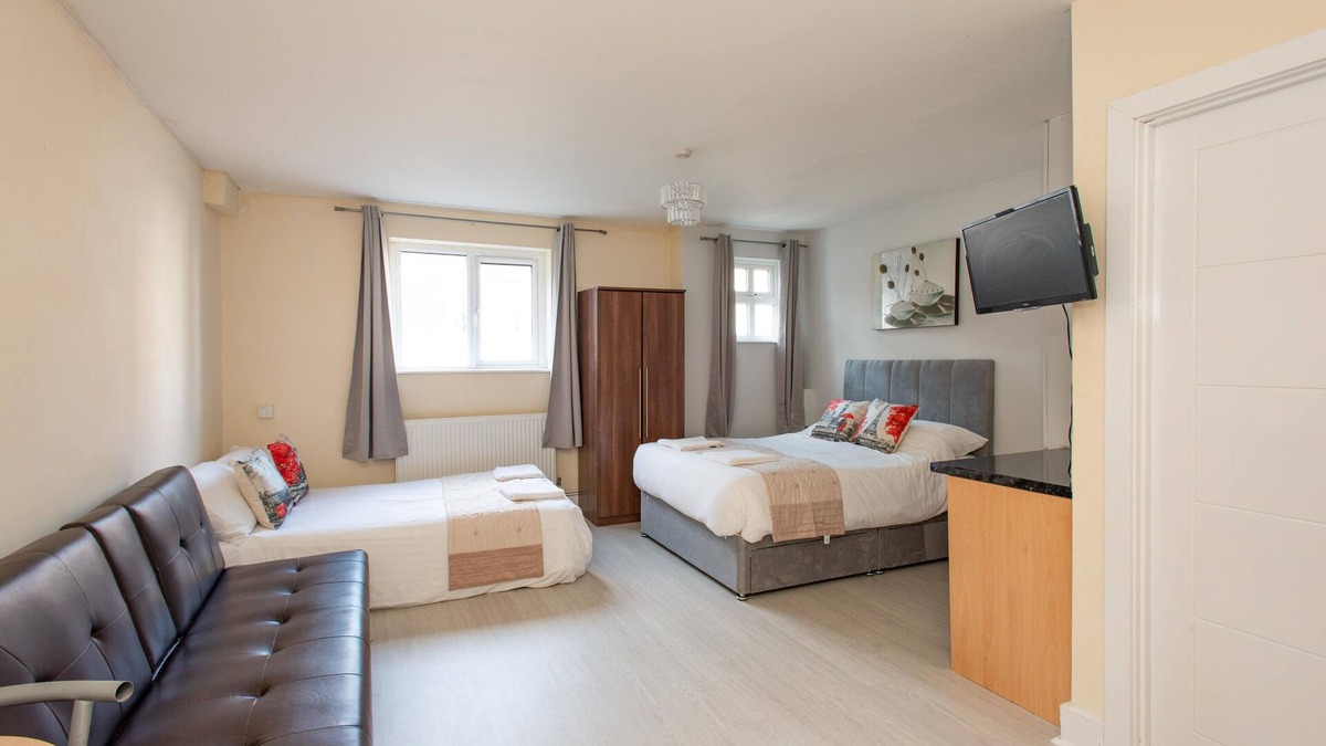 London Borough of Bromley Apartment | REDUCED RATE - Studio 1- 25 mins to London Bridge - Zone 6