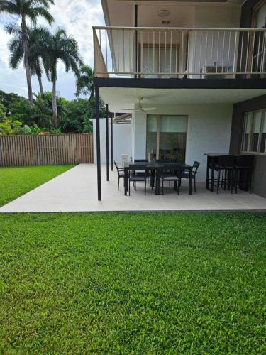 Port Douglas Apartment | Reef Terraces on St Crispins - Villa 2