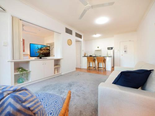 Cairns North Apartment | Reefside Escape