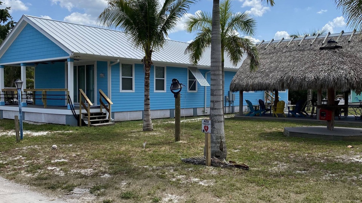 Grant-Valkaria House | " Reel Family Tides" V.I.P Island is on a Barrier Island. You will need a BOAT !