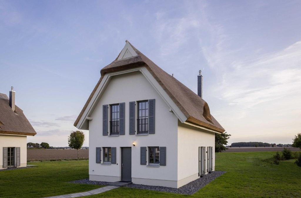 Kreptitz House | Reetland am Meer - Luxus Reetdachvilla mit 3 Schlafzimmern, Sauna und Kamin E07