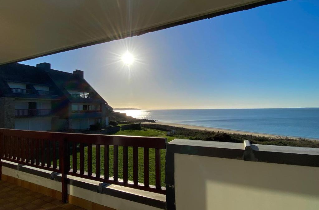 Arzon Apartment | REF 025 Appartement pour six personnes très belle vue mer plage du Fogeo
