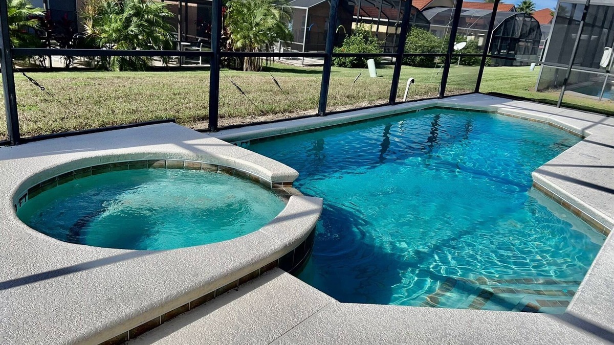 Solana House | Ref 37PF. Modern family 6 Bed Villa with pool/spa. Nr Disney